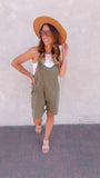 Essential Round neck ribbed tank (white)