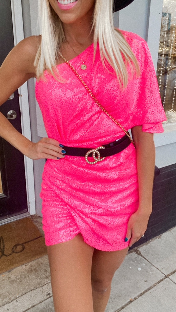 Aspyn One Shoulder sequin dress (barbie pink)
