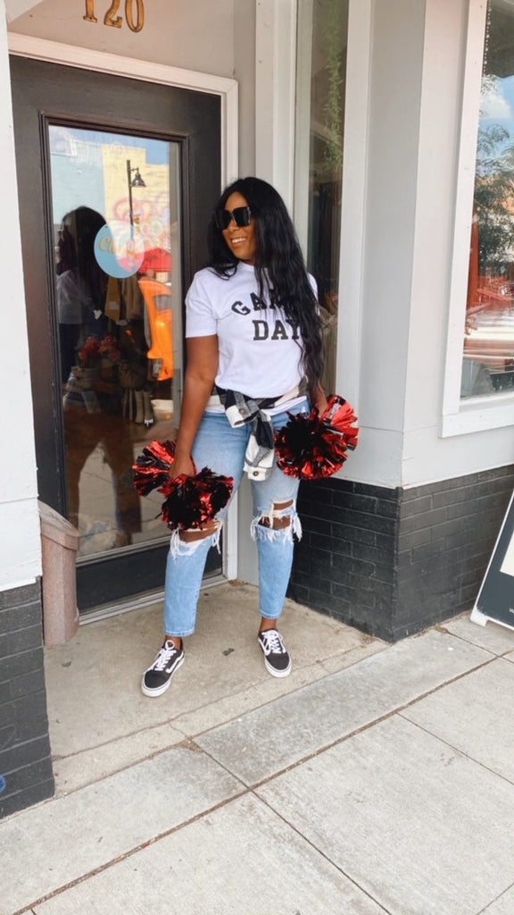 Game Day Graphic boyfriend Tee (white)