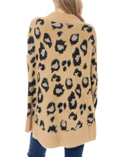 Drea Fuzzy Leopard tunic (camel)