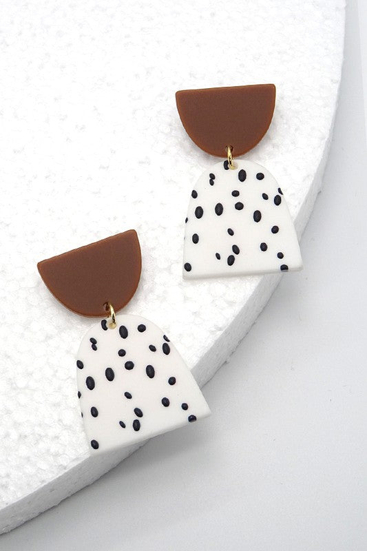 EMBOSSED PRINT COLOR BLOCK GEO DROP EARRING (DALMATION) - Mint Boutique