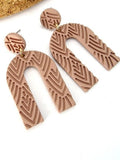 ETCHED U DROP EAR (TAN) - Mint Boutique