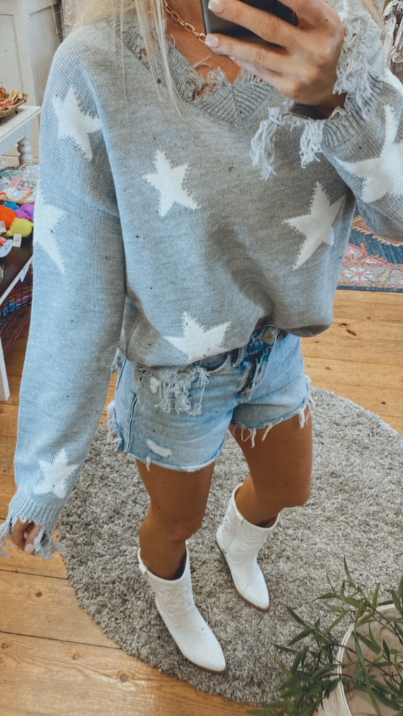 Stars Align distressed sweater (heather)