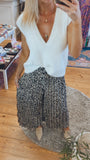 Lightswitch sleeveless fluffy sweater (ivory)