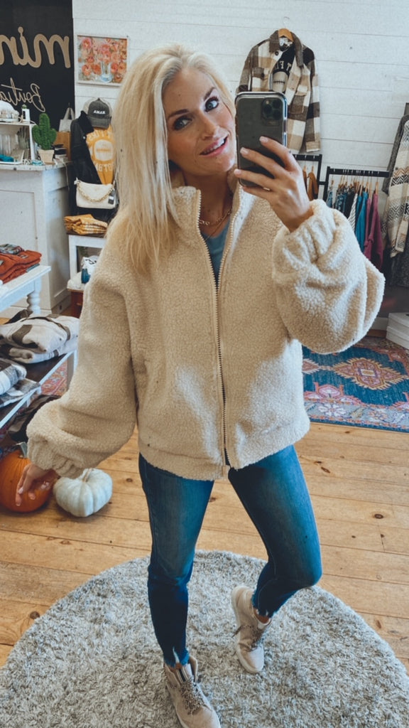 Republic sherpa jacket (beige)
